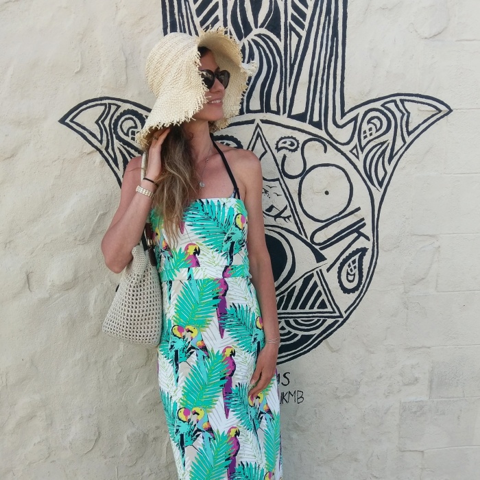 All For Color Maxi Dress, Urban Outfitters Oversized Hat, Polaroid Round Glasses, Nordstrom Sale 2017 (13)